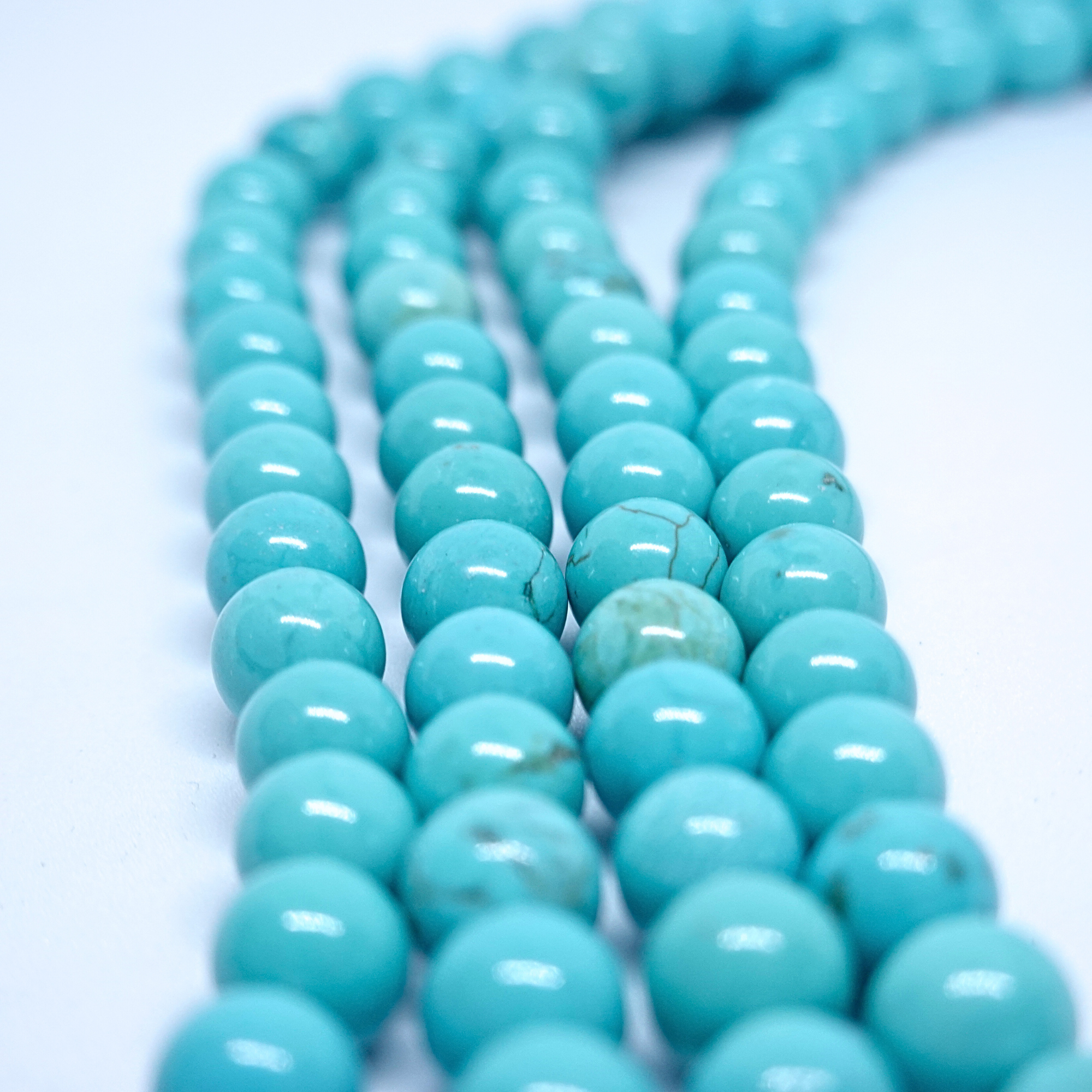 Turquoise Bleue - Rang de perles rondes sur fil en 6 ou 8 mm - Grade Regular