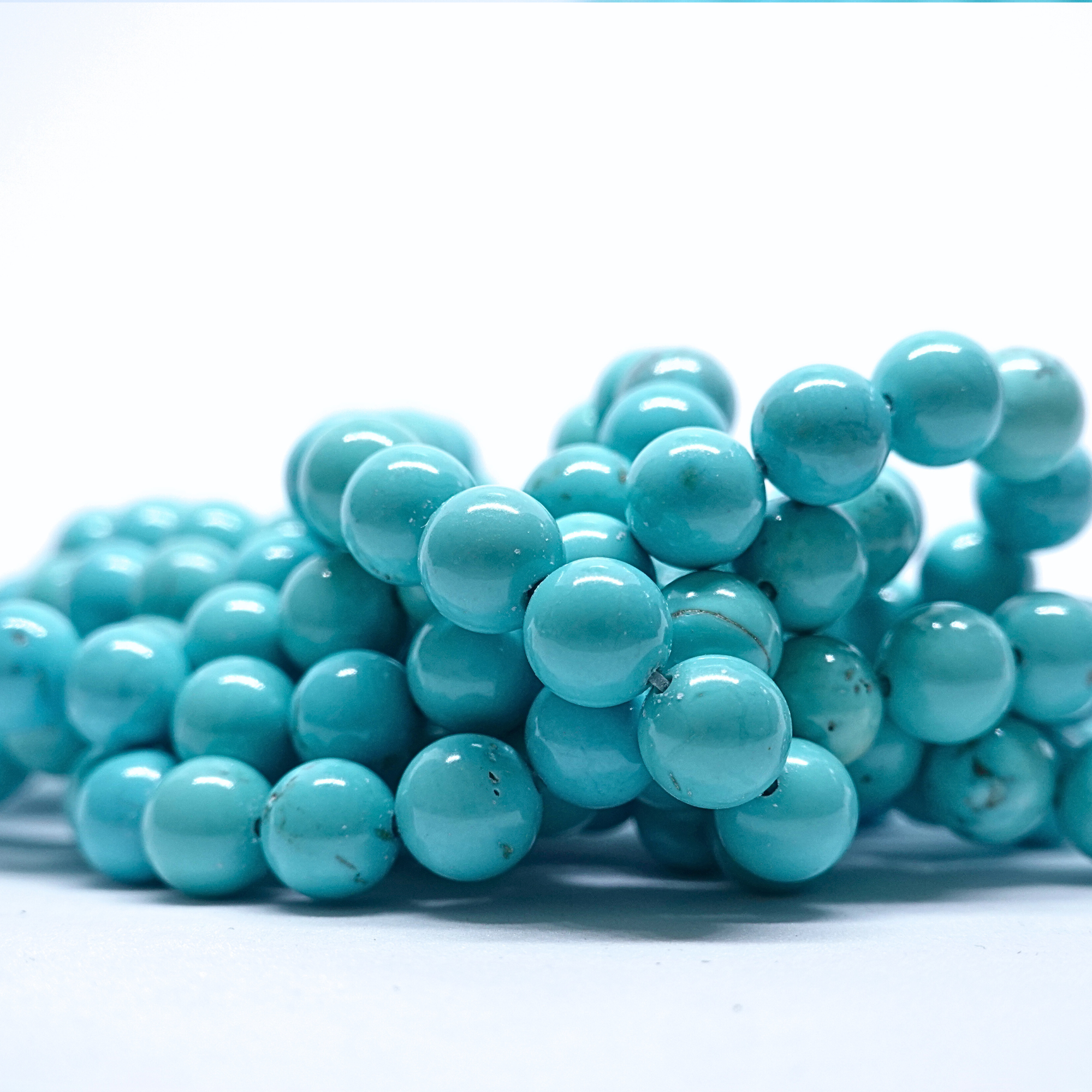 Turquoise Bleue - Rang de perles rondes sur fil en 6 ou 8 mm - Grade Regular