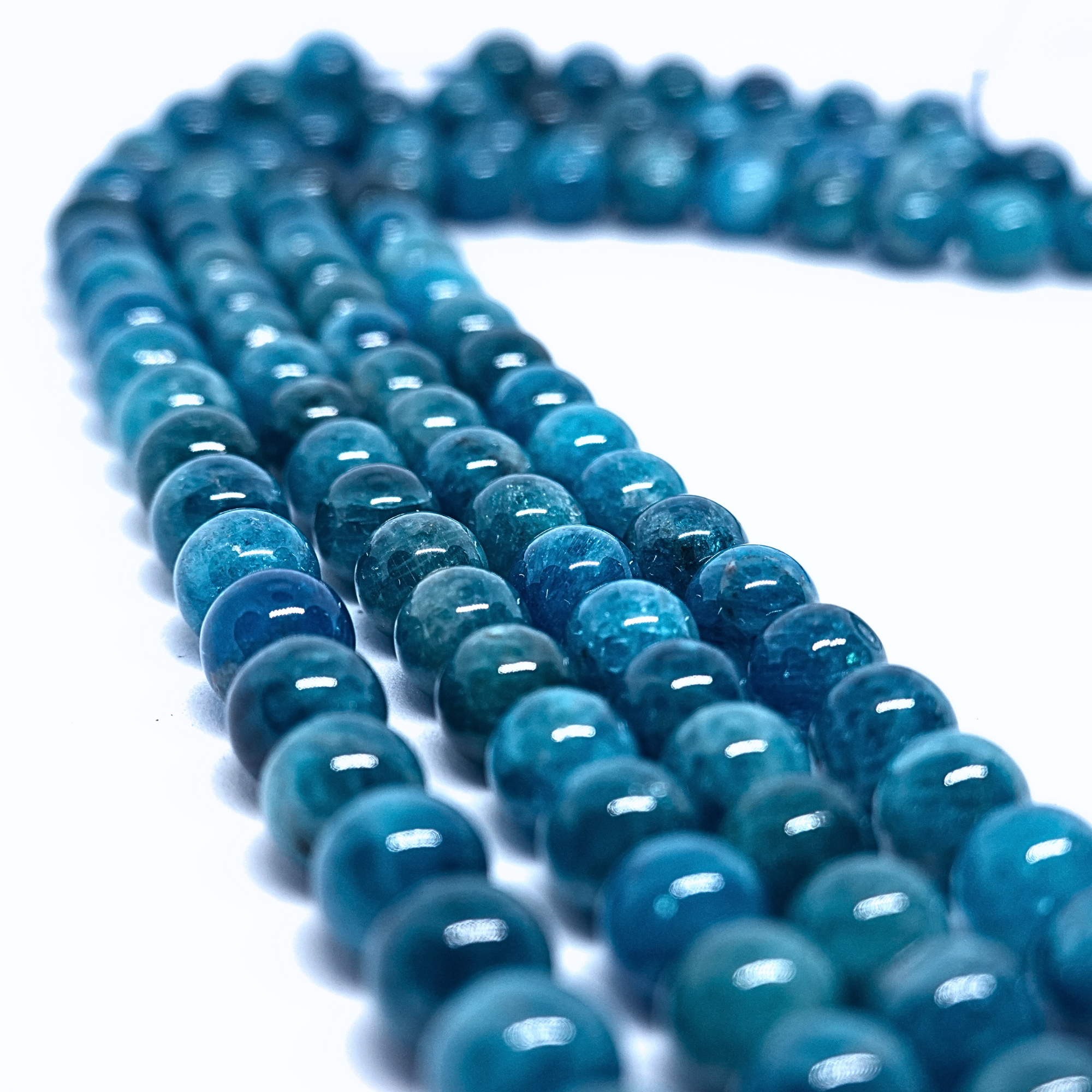 Apatite Bleue - Rang de perles rondes sur fil en 6 ou 8 mm - Grade AA